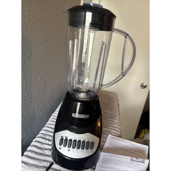 BLACK+DECKER 10-Speed Countertop Blender BL2010BP 6-Cup Plastic Jar Works! - Picture 1 of 15